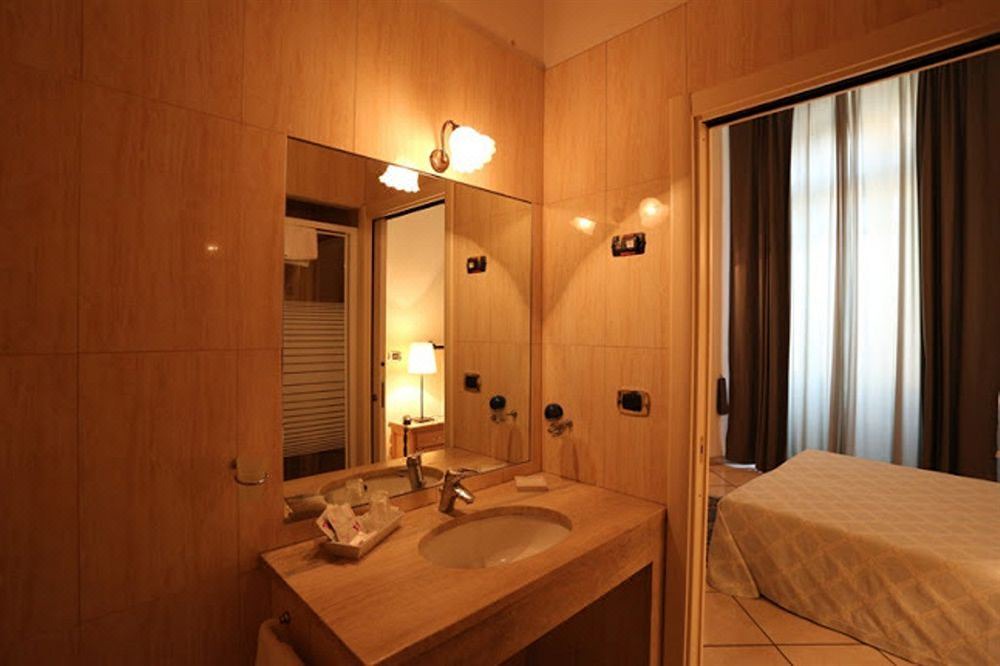 Photo of Bathroom in Historical Center