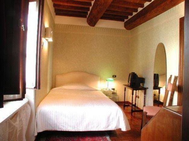 Photo of Bedroom in Sansepolcro