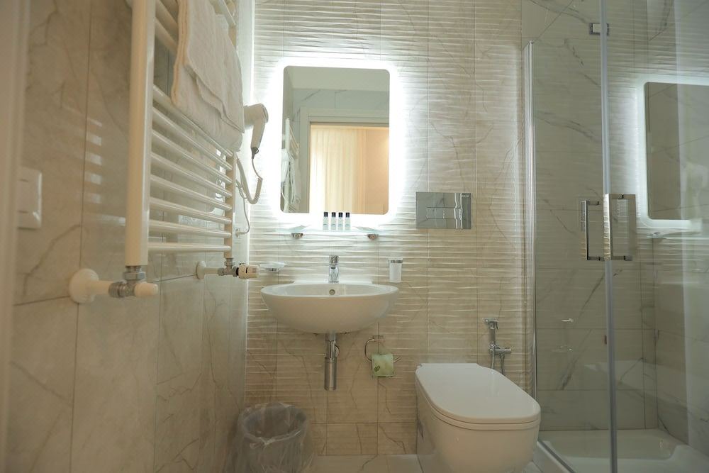 Photo of Bathroom in Naples City Centre