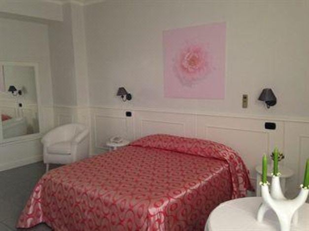 Photo of Bedroom in Giugliano in Campania