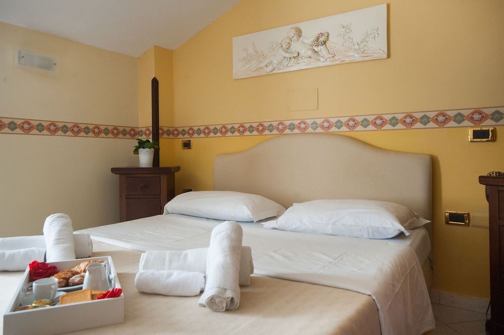 Photo of Bedroom in Caserta Vecchia