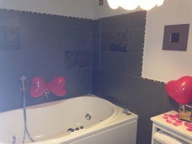 Photo of Bathroom in Giugliano in Campania