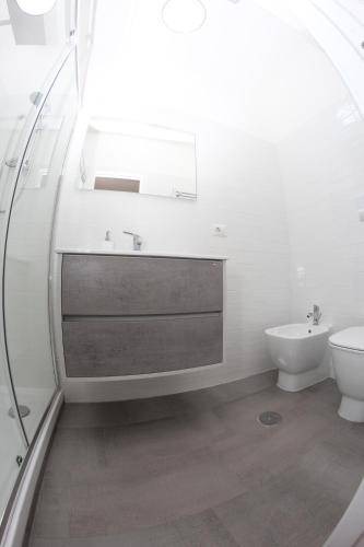 Photo of Bathroom in Capodimonte