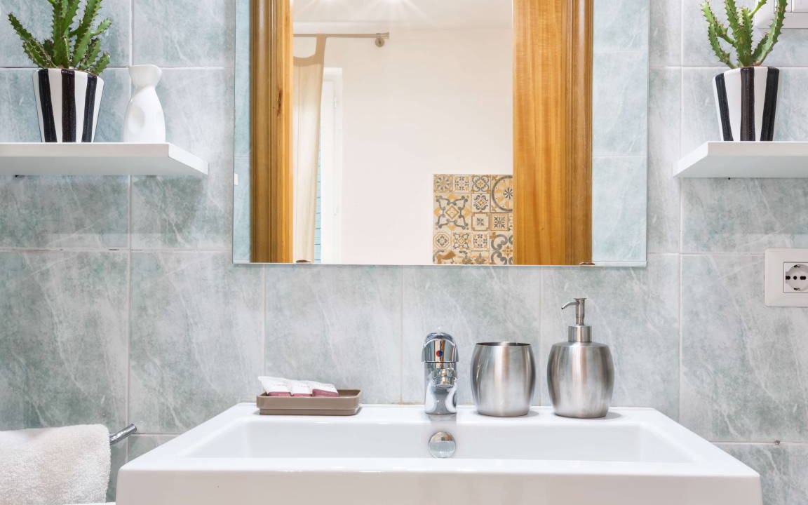 Photo of Bathroom in Sorrento City Centre