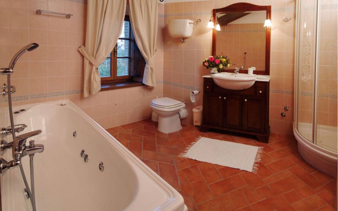 Photo of Bathroom in Monticchiello
