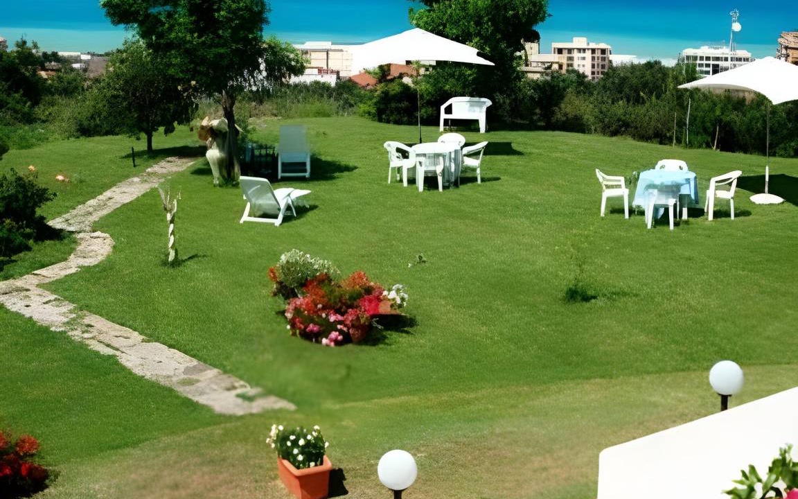 Photo of Others in Paola