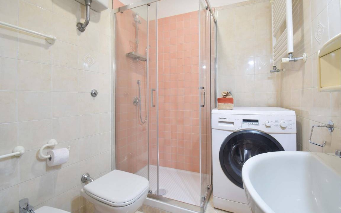 Photo of Bathroom in Quartieri Spagnoli