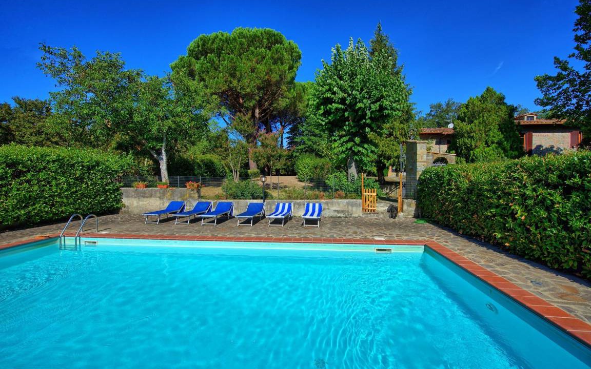 Photo of Outdoor in Ambra