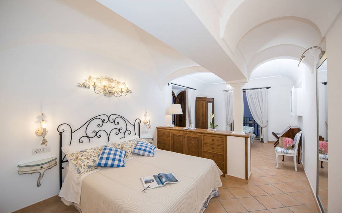 Photo of Bedroom in Path of the Gods