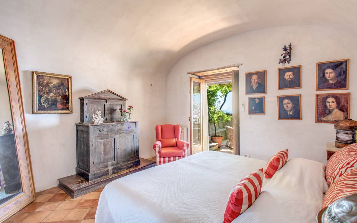 Photo of Bedroom in Montepertuso