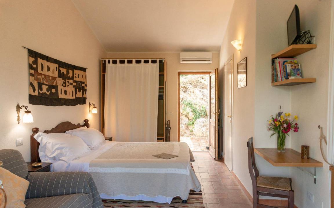Photo of Bedroom in Saturnia