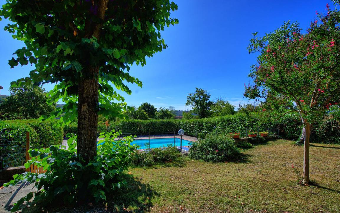 Photo of Outdoor in Ambra
