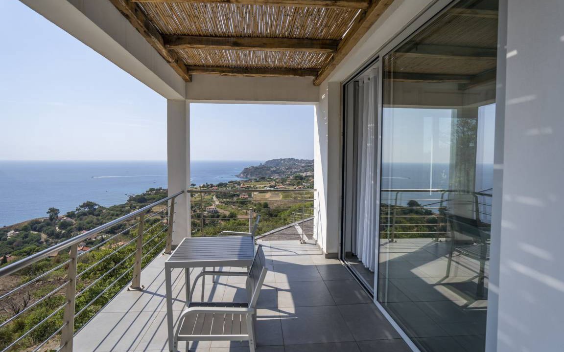 Photo of Patio Balcony in Joppolo