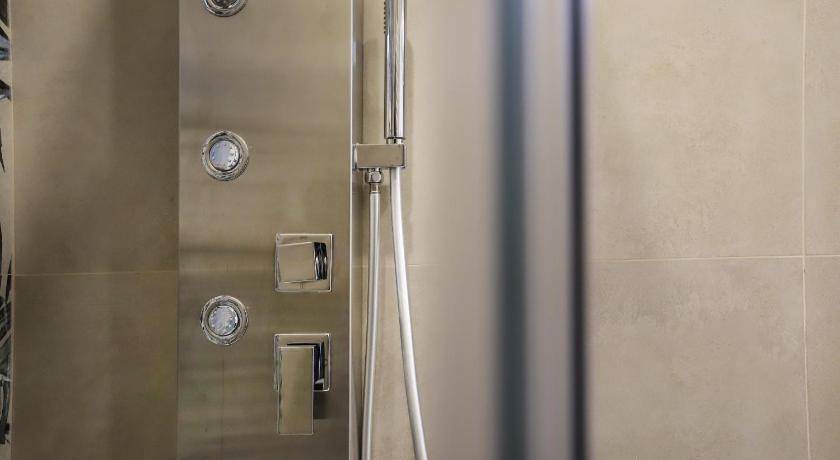 Photo of Bathroom in Mergellina