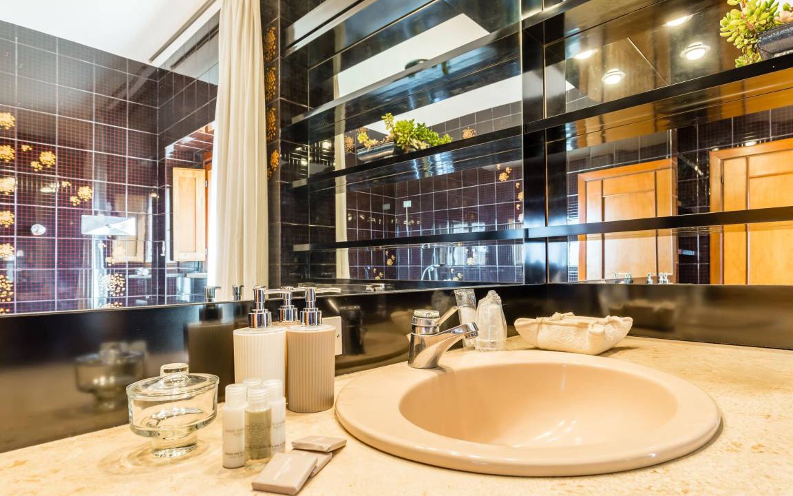 Photo of Bathroom in Arenella