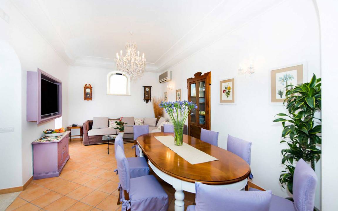 Photo of Livingroom in Path of the Gods