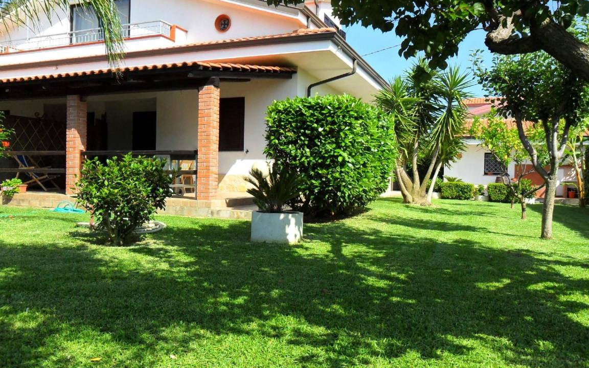 Photo of Buildings in Ricadi