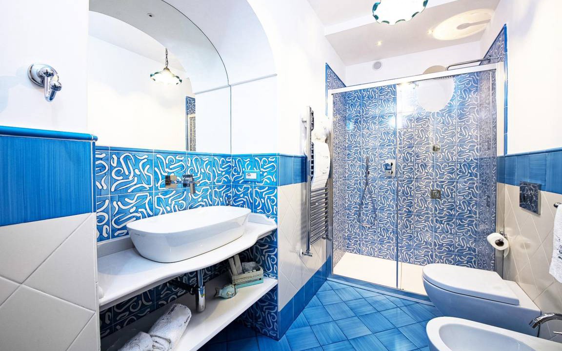 Photo of Bathroom in Laurito