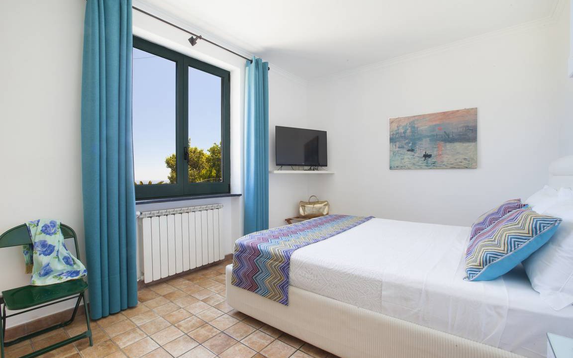 Photo of Bedroom in Sant'Agata sui Due Golfi