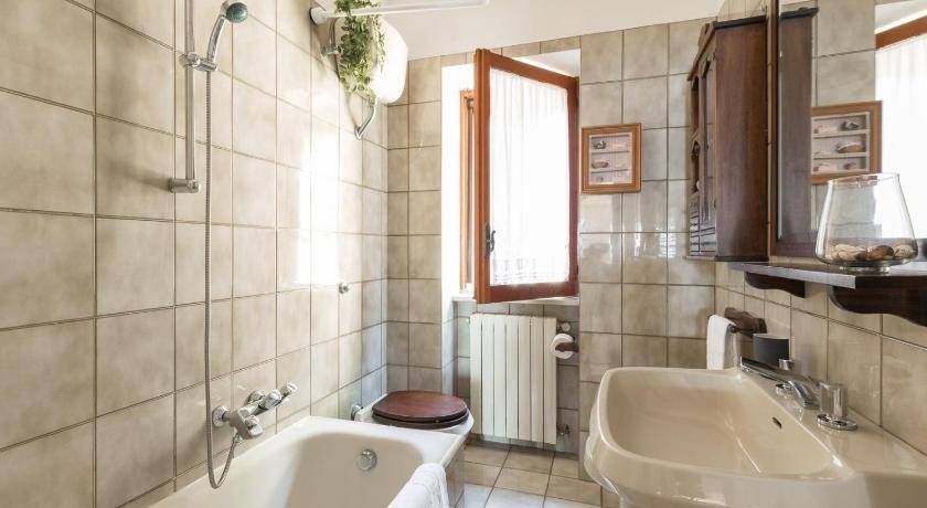 Photo of Bathroom in Gaeta