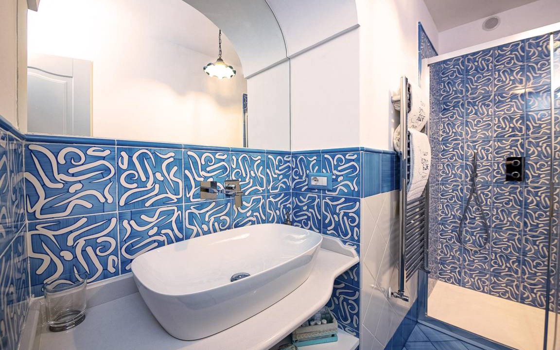 Photo of Bathroom in Laurito