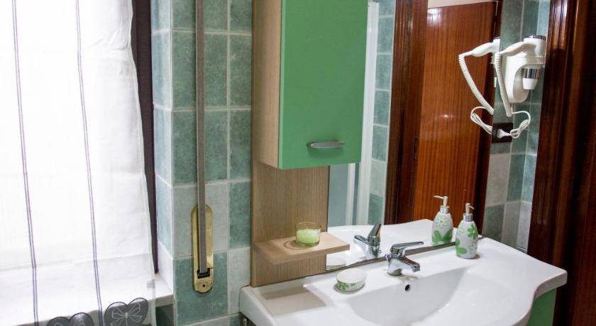 Photo of Bathroom in Capua