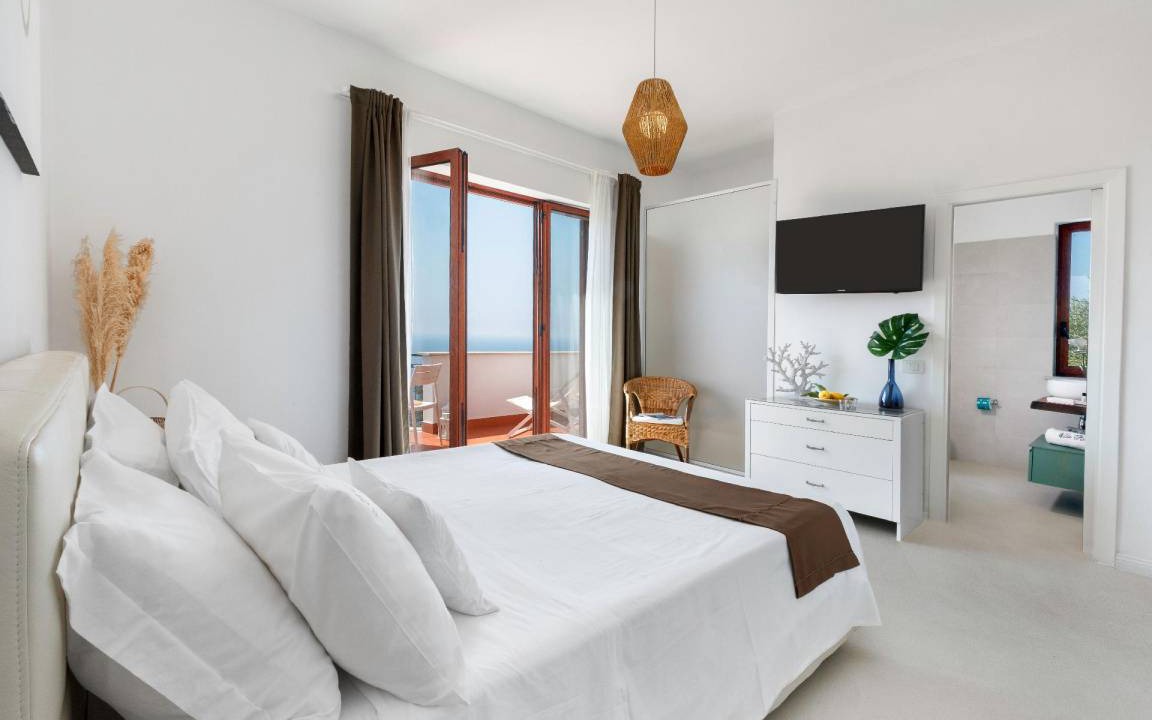 Photo of Bedroom in Sirenuse