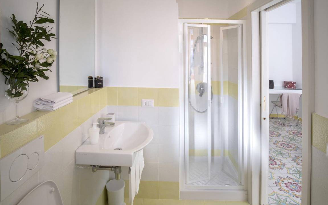 Photo of Bathroom in Sorrento City Centre