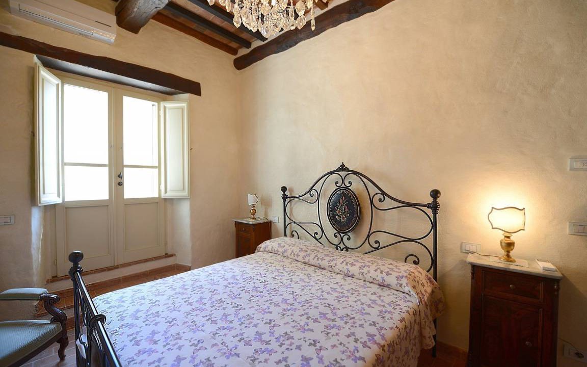 Photo of Bedroom in Arezzo