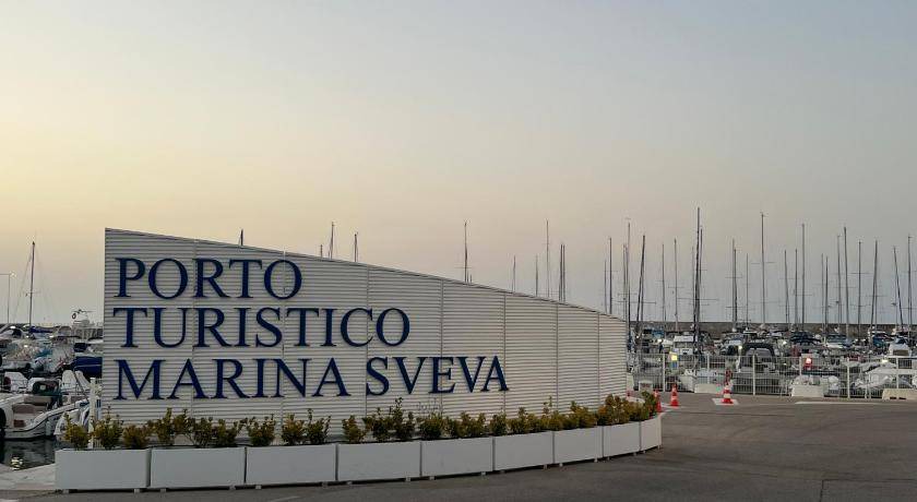 Photo of Others in Marina di Montenero