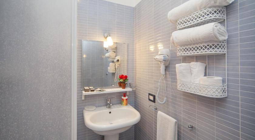 Photo of Bathroom in Fuorigrotta