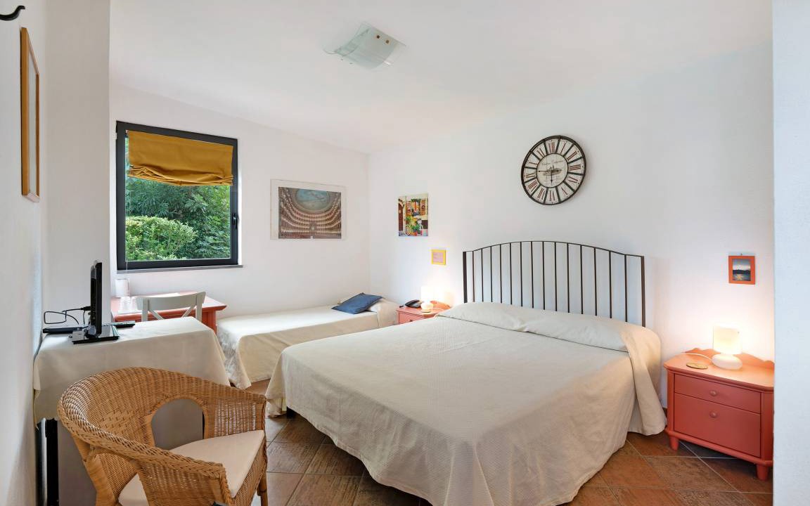 Photo of Bedroom in Pozzuoli