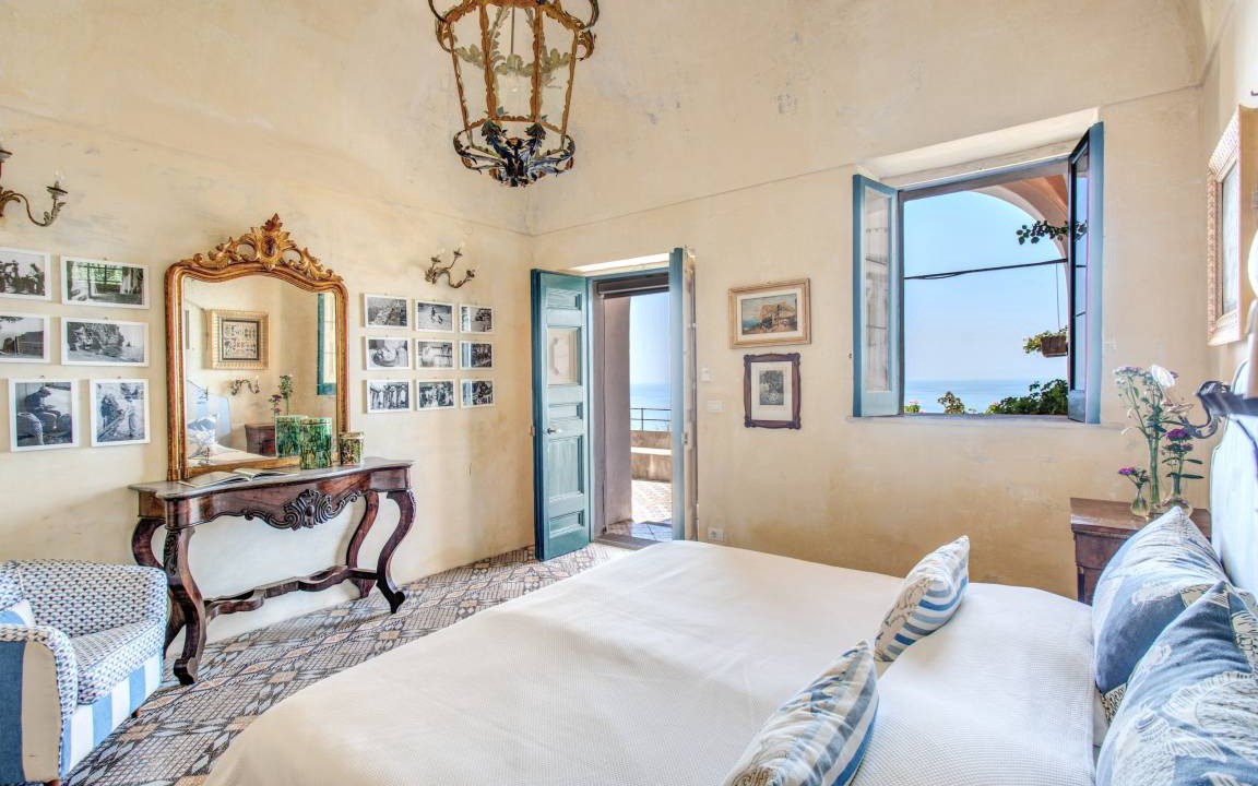 Photo of Bedroom in Montepertuso