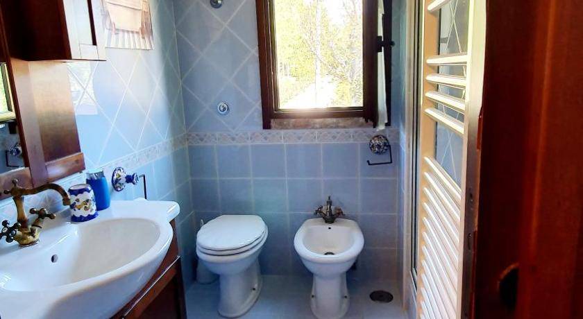 Photo of Bathroom in Cassino