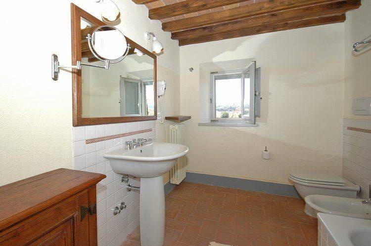 Photo of Bathroom in Montalcino