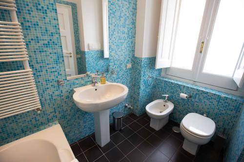 Photo of Bathroom in Mergellina