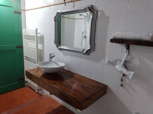 Photo of Bathroom in Terricciola