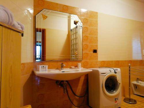 Photo of Bathroom in Avella