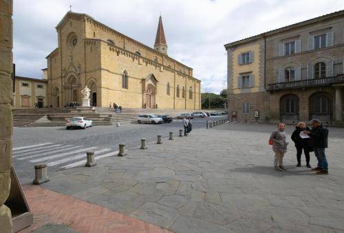 Photo of Others in Puliciano