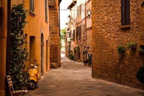 Photo of Others in Pizzo