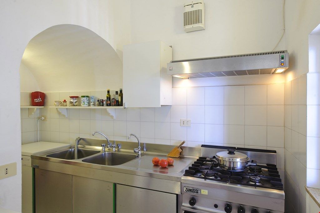 Photo of Kitchen in Montepertuso