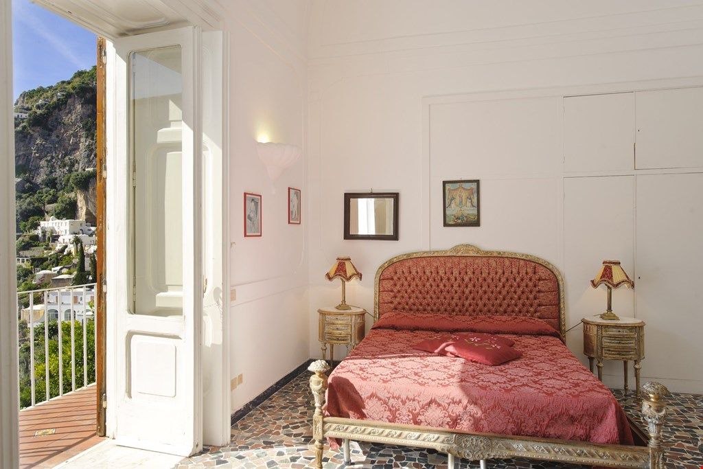 Photo of Bedroom in Montepertuso