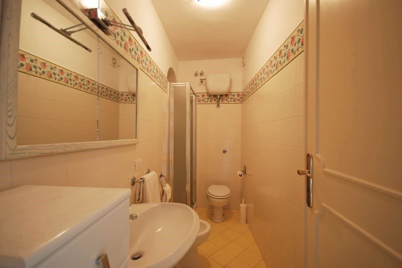 Photo of Bathroom in Montepertuso
