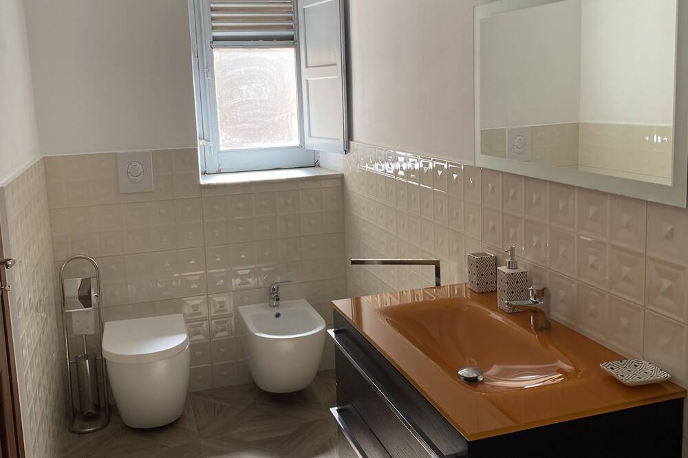 Photo of Bathroom in Palmi