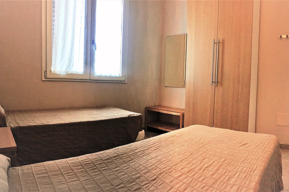 Photo of Bedroom in Case Peschiera-Lu Fraili