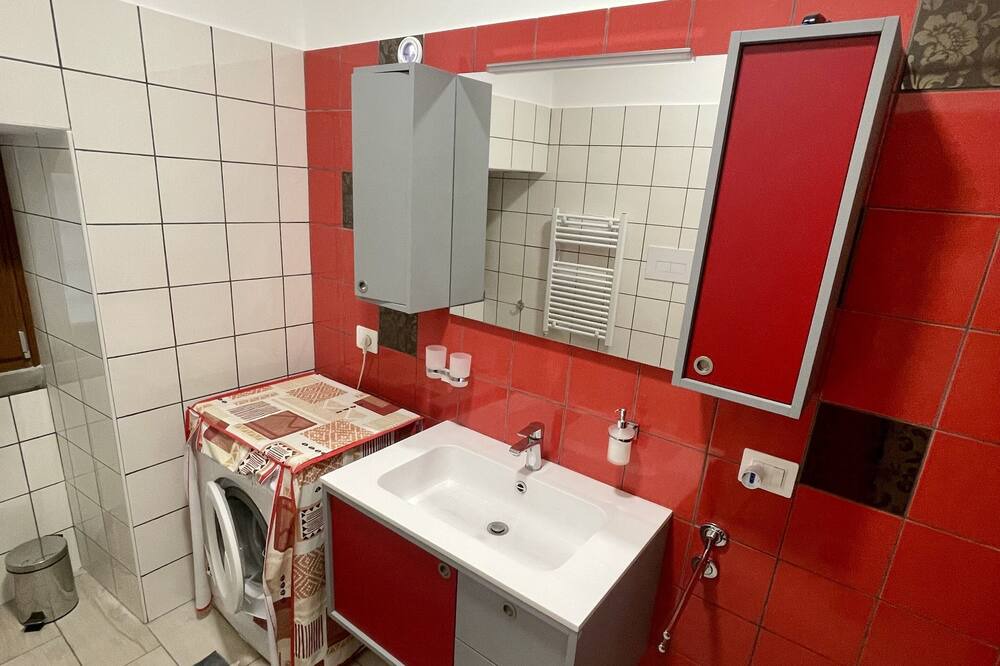 Photo of Bathroom in Torchiara