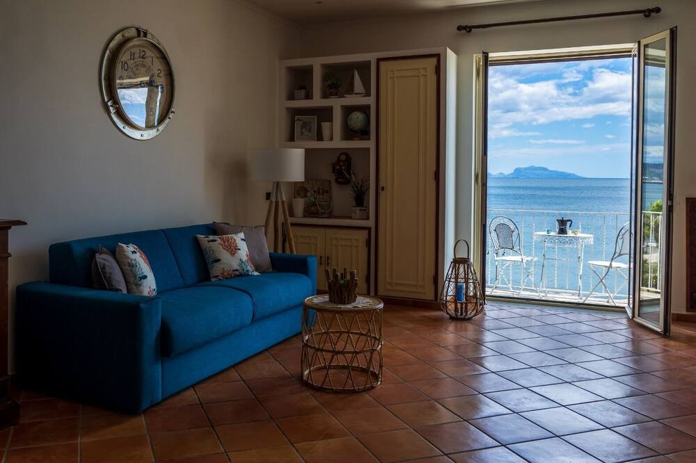 Photo of Livingroom in Pozzuoli