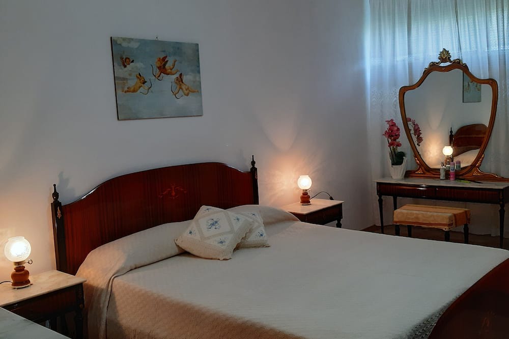 Photo of Bedroom in Isca Marina