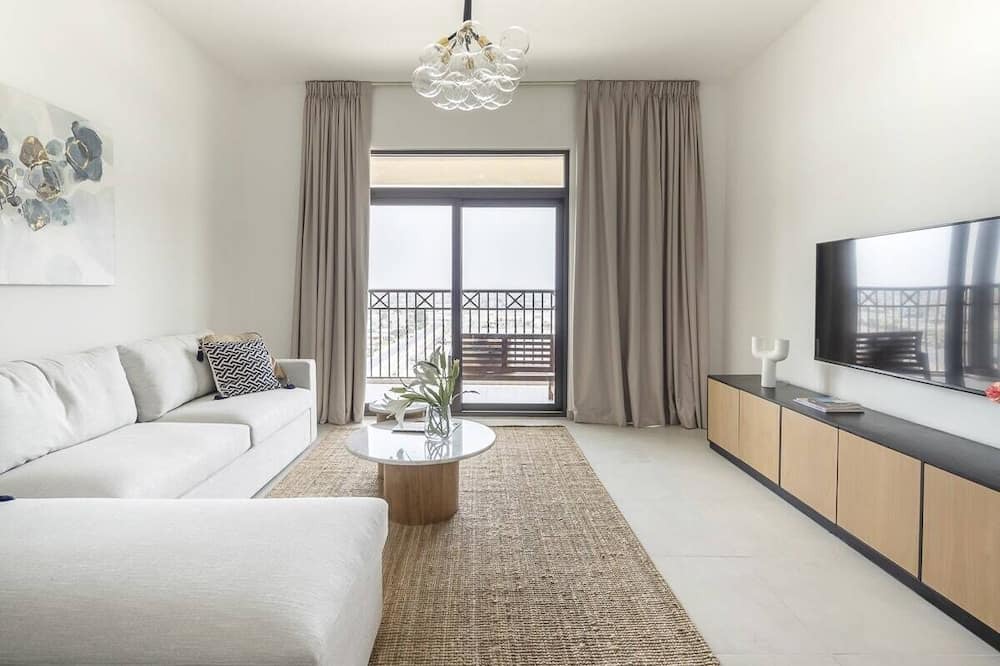 Photo of Livingroom in Umm Suqeim 3