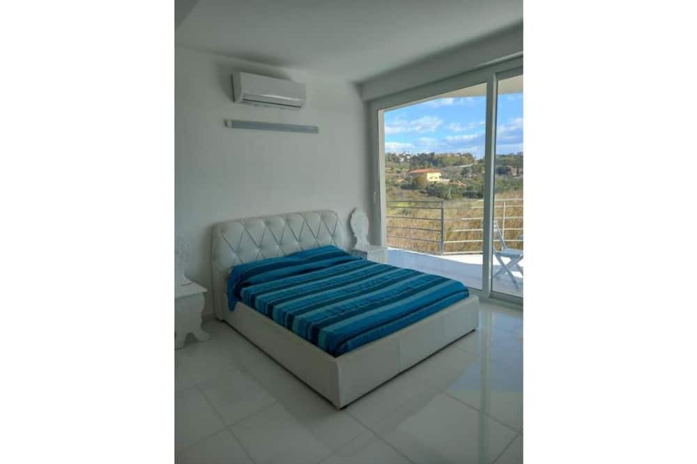 Photo of Bedroom in Calalunga-Pietragrande